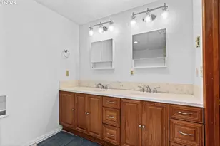 233 Howard Ave, Eugene, OR 97404 - Photo 37