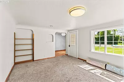 233 Howard Ave, Eugene, OR 97404 - Photo 5