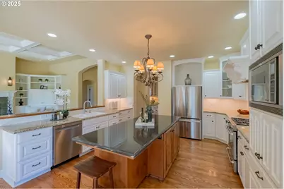 1791 NW Horseshoe Lake Cir, Albany, OR 97321 - Photo 17