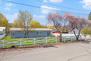 775 4th St, Baker City, OR 97814 - Photo 11
