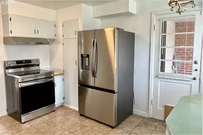 480 Gilbert St, Eugene, OR 97402 - Photo 11