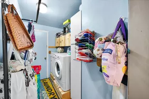 300 W Clackamas Cir, Woodburn, OR 97071 - Photo 23