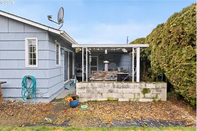 300 W Clackamas Cir, Woodburn, OR 97071 - Photo 29