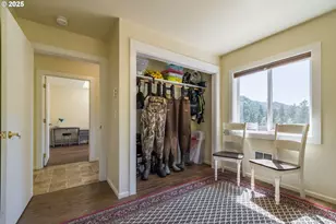 15755 Hwy 36, Deadwood, OR 97430 - Photo 19