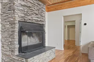 15755 Hwy 36, Deadwood, OR 97430 - Photo 21