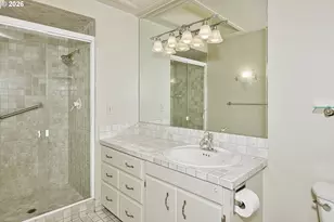 9 Britten Ct, Lake Oswego, OR 97035 - Photo 11