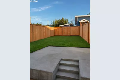 375 17th St, Springfield, OR 97477 - Photo 23