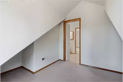 2520 SW Miles St, Portland, OR 97219 - Photo 23