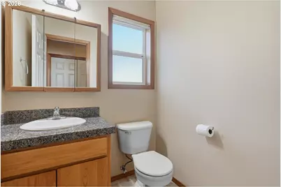 2520 SW Miles St, Portland, OR 97219 - Photo 17