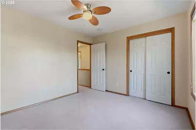 2520 SW Miles St, Portland, OR 97219 - Photo 27