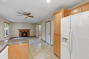 2520 SW Miles St, Portland, OR 97219 - Photo 11
