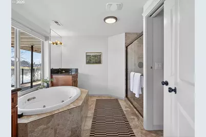 10150 S Riverside Dr, Portland, OR 97219 - Photo 33