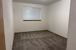 320 Monmouth Ave S, Monmouth, OR 97361 - Photo 29