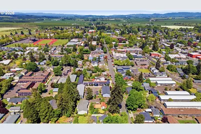 320 Monmouth Ave S, Monmouth, OR 97361 - Photo 5