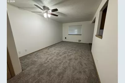 320 Monmouth Ave S, Monmouth, OR 97361 - Photo 23