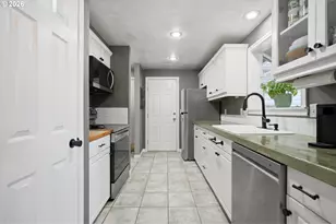 7515 SE 103rd Ave, Portland, OR 97266 - Photo 11