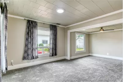 611 SW 4th St, Pendleton, OR 97801 - Photo 5