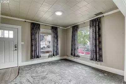 611 SW 4th St, Pendleton, OR 97801 - Photo 7