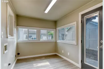 611 SW 4th St, Pendleton, OR 97801 - Photo 21