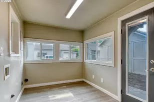 611 SW 4th St, Pendleton, OR 97801 - Photo 21