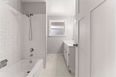 422 NE 170th Ave, Portland, OR 97230 - Photo 27