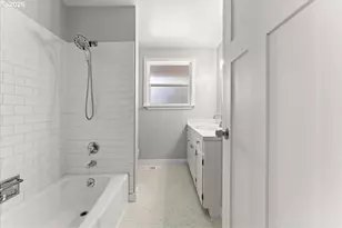 422 NE 170th Ave, Portland, OR 97230 - Photo 27