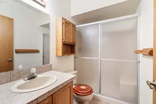 19602 Wildwood Dr, West Linn, OR 97068 - Photo 33
