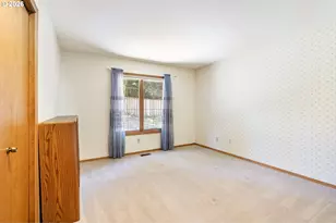 19602 Wildwood Dr, West Linn, OR 97068 - Photo 25