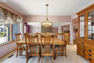 19602 Wildwood Dr, West Linn, OR 97068 - Photo 11