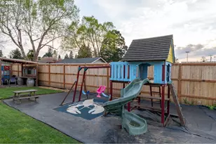 1908 NE Orchard Ave, McMinnville, OR 97128 - Photo 31
