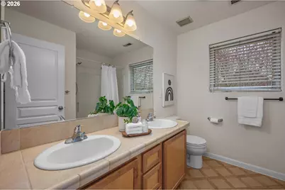 900 SW 173rd Ave, Beaverton, OR 97006 - Photo 21