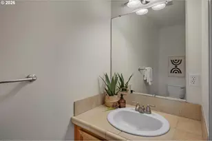 900 SW 173rd Ave, Beaverton, OR 97006 - Photo 15