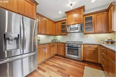 605 SW Trillium Creek Ter, Portland, OR 97225 - Photo 17