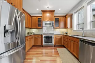 605 SW Trillium Creek Ter, Portland, OR 97225 - Photo 11