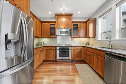 605 SW Trillium Creek Ter, Portland, OR 97225 - Photo 15