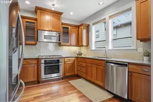 605 SW Trillium Creek Ter, Portland, OR 97225 - Photo 13