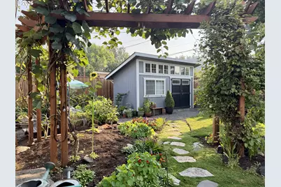 2350 Fillmore St, Eugene, OR 97405 - Photo 35