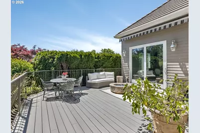 9718 NW Skyview Dr, Portland, OR 97231 - Photo 33