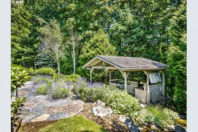 9718 NW Skyview Dr, Portland, OR 97231 - Photo 41