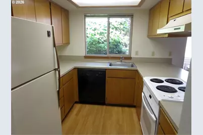 5901 SW Karla Ct, Portland, OR 97239 - Photo 5