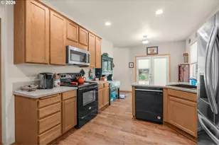 43288 Rodgers Mountain Loop, Scio, OR 97374 - Photo 7