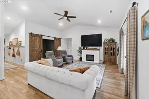 332 Owens Wy, Creswell, OR 97426 - Photo 11