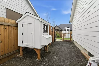 332 Owens Way, Creswell, OR 97426 - Photo 43