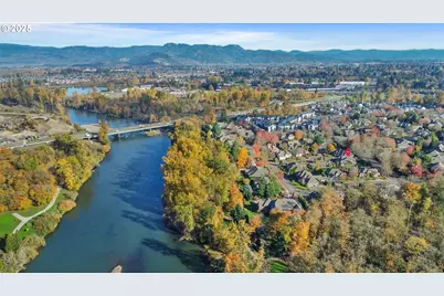 3234 Riverplace Dr, Eugene, OR 97401 - Photo 41