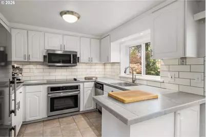 1725 Southshore Blvd, Lake Oswego, OR 97034 - Photo 15