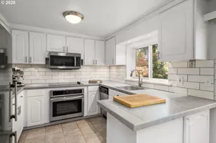 1725 South Shore Blvd, Lake Oswego, OR 97034 - Photo 15