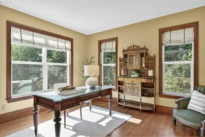 8452 NW Timber Ridge Ct, Portland, OR 97229 - Photo 9