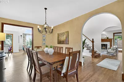 8452 NW Timber Ridge Ct, Portland, OR 97229 - Photo 17