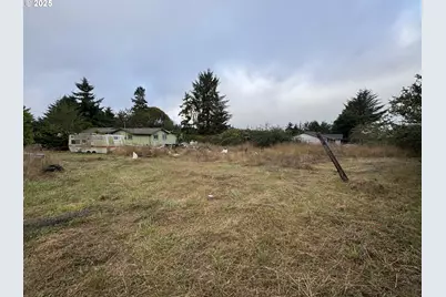 91031 Libby Ln, Coos Bay, OR 97420 - Photo 5