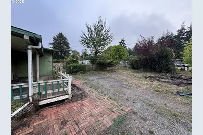 91031 Libby Ln, Coos Bay, OR 97420 - Photo 3